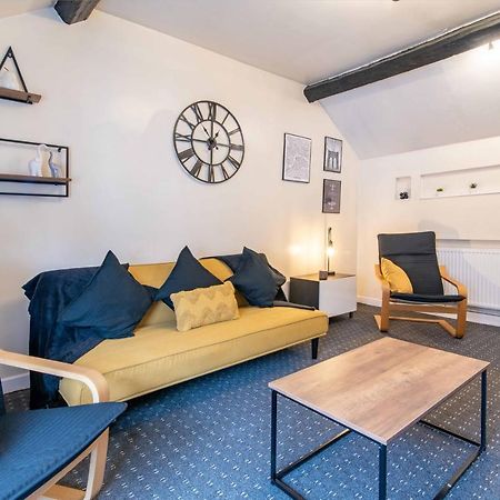 Characterful 2 Bedroom Apartment - Central Location Castle Donington Dış mekan fotoğraf